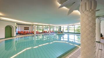 屋内プール