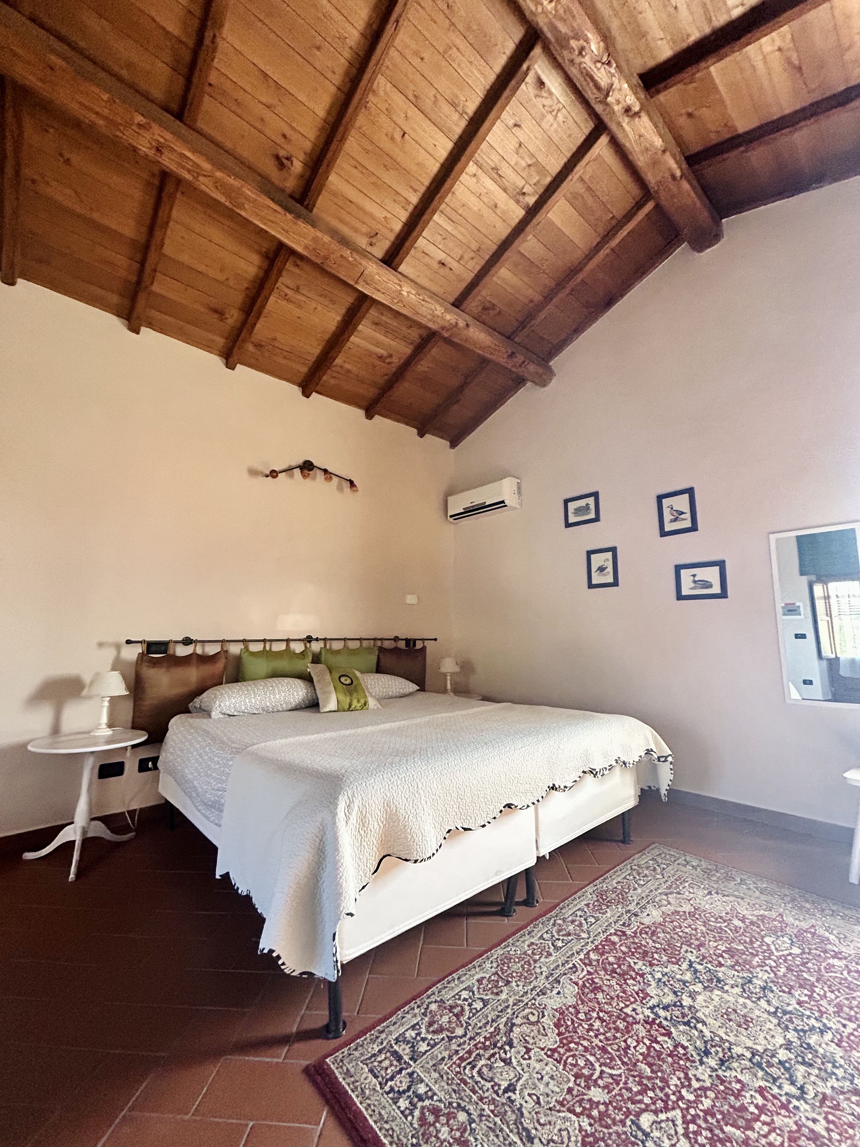 Romantische studio (Frantoio) | Luxe beddengoed, een kluis op de kamer, individueel gemeubileerd