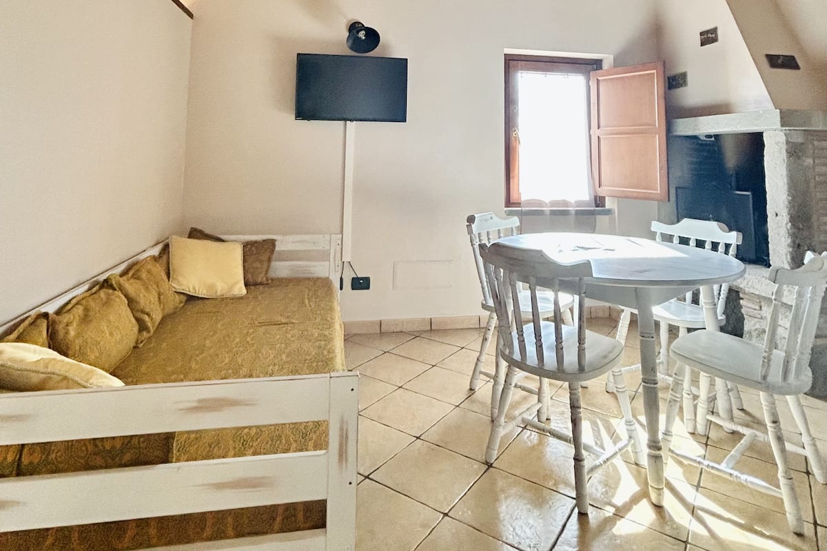 Comfort Apartment | Living area | 24-inch LCD TV with cable channels, TV