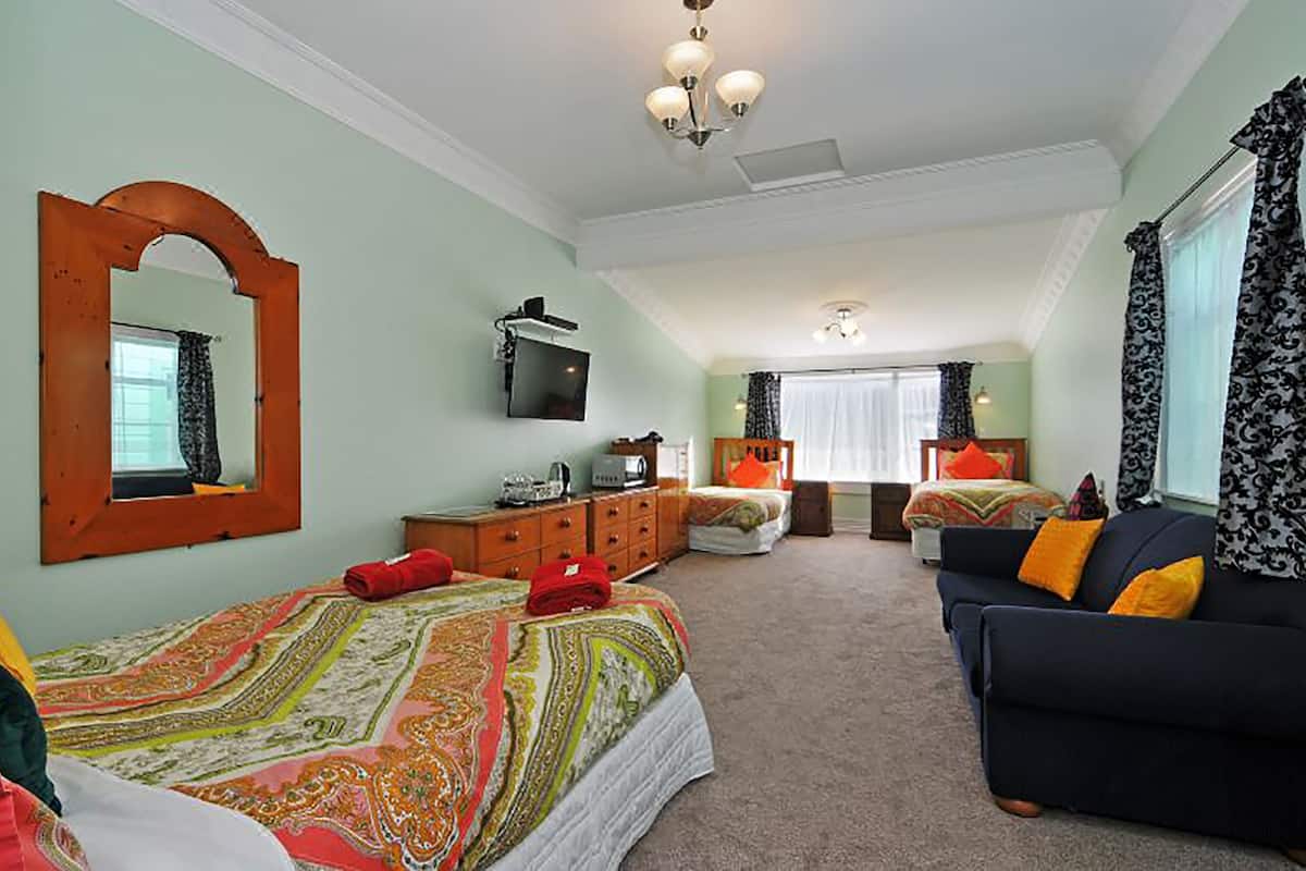 Triple room with bathroom | Premium bedding, Select Comfort beds, individually decorated