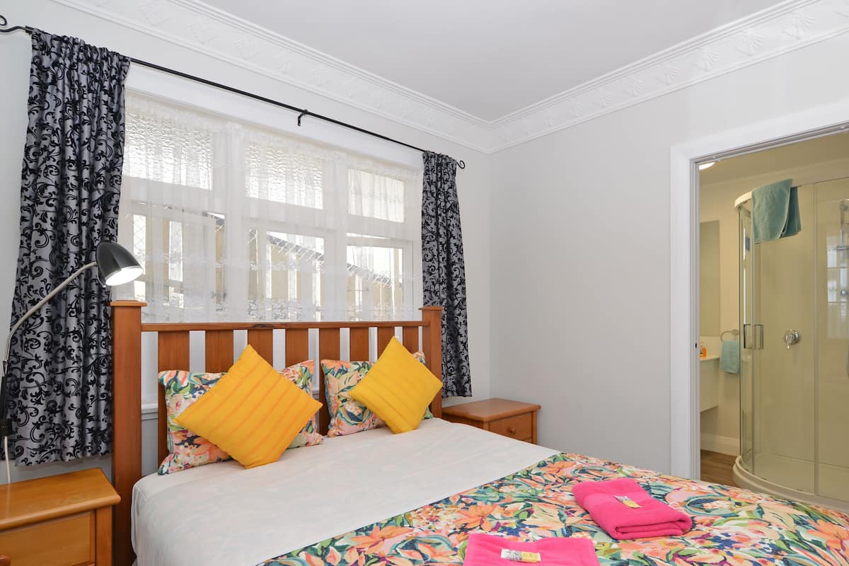 Queen Room, 1 Bed with Ensuite | Premium bedding, Select Comfort beds, individually decorated