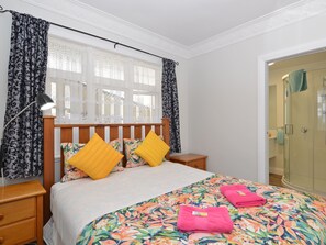 Queen Room, 1 Bed with Ensuite
