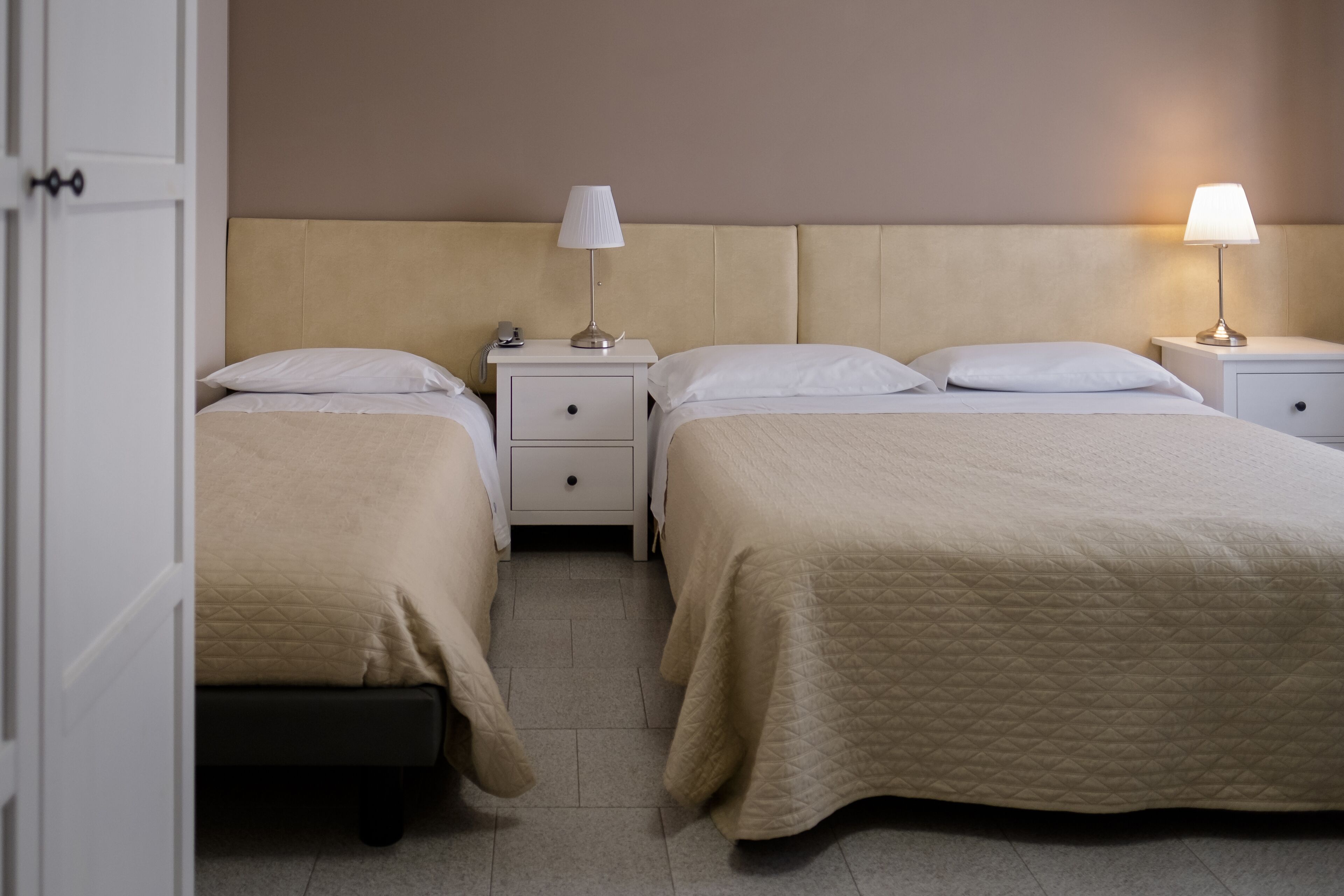 triple room | minibar, desk, iron/ironing board, free wifi