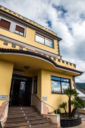 Exterior - Magic Hotel (Atena Lucana)