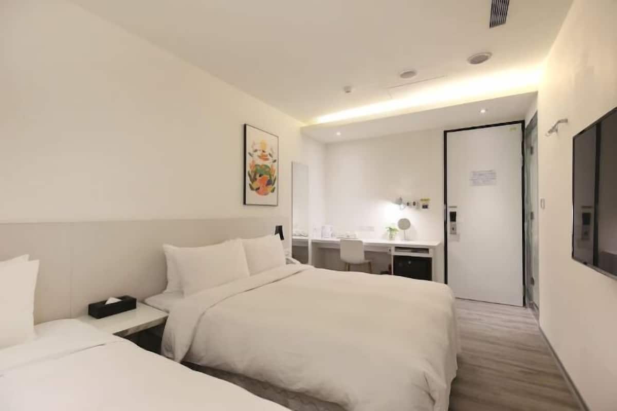 1 slaapkamer, een kluis op de kamer, een bureau, gratis wifi