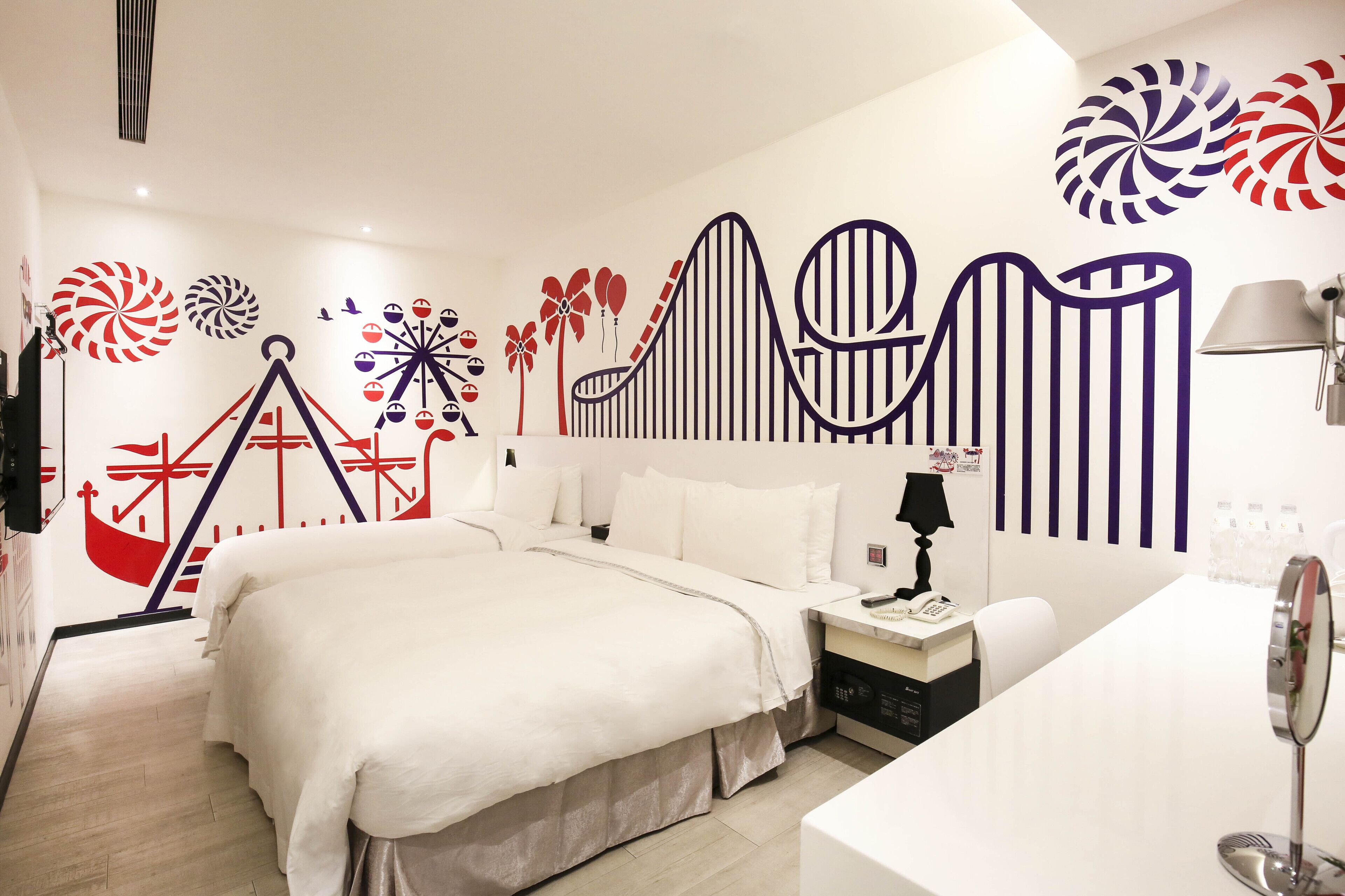 triple room (no window) | 1 bedroom, in-room safe, desk, free wifi