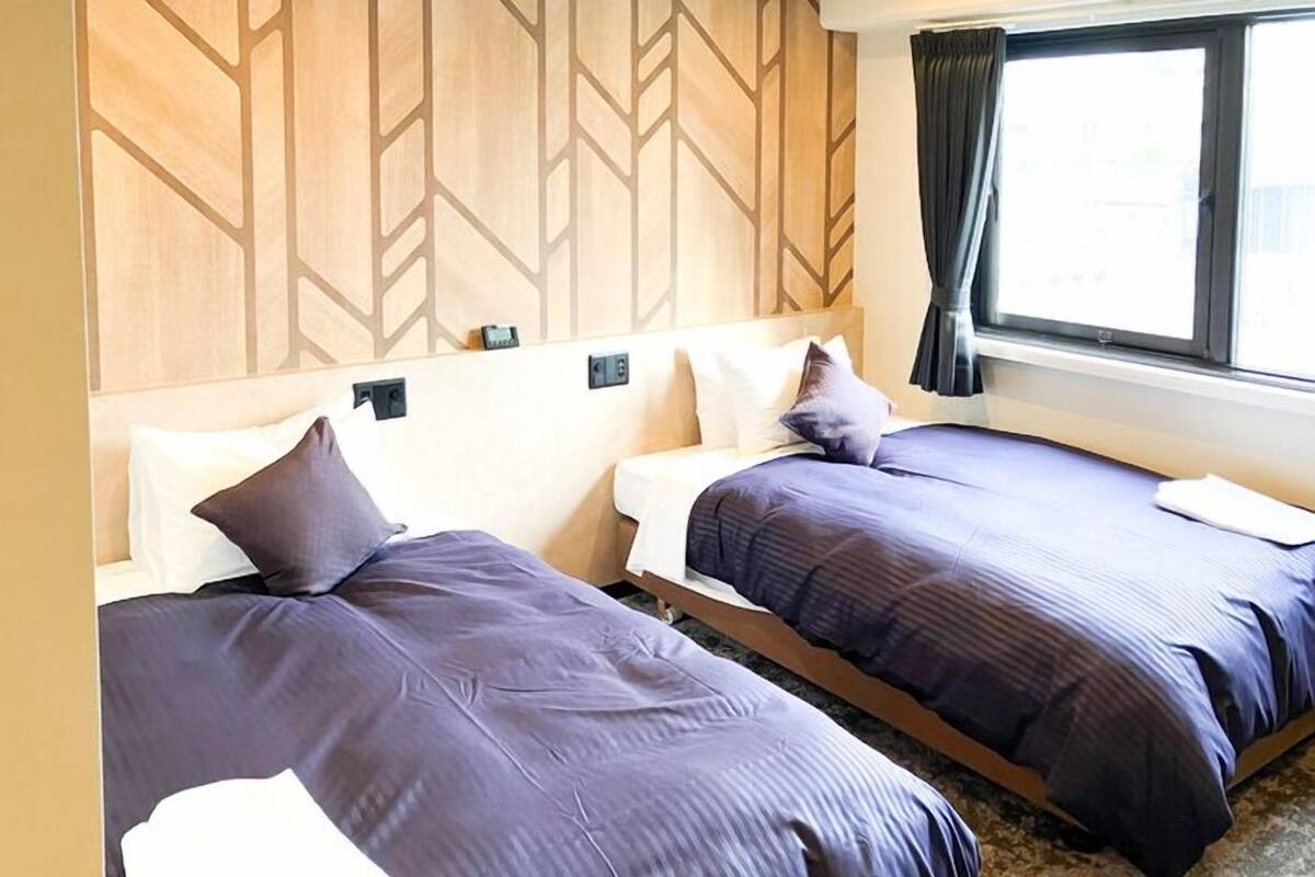 1 kamar tidur, meja kerja, setrika/meja setrika, dan Wi-Fi gratis