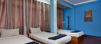 Hotel Silver Home - Hostel