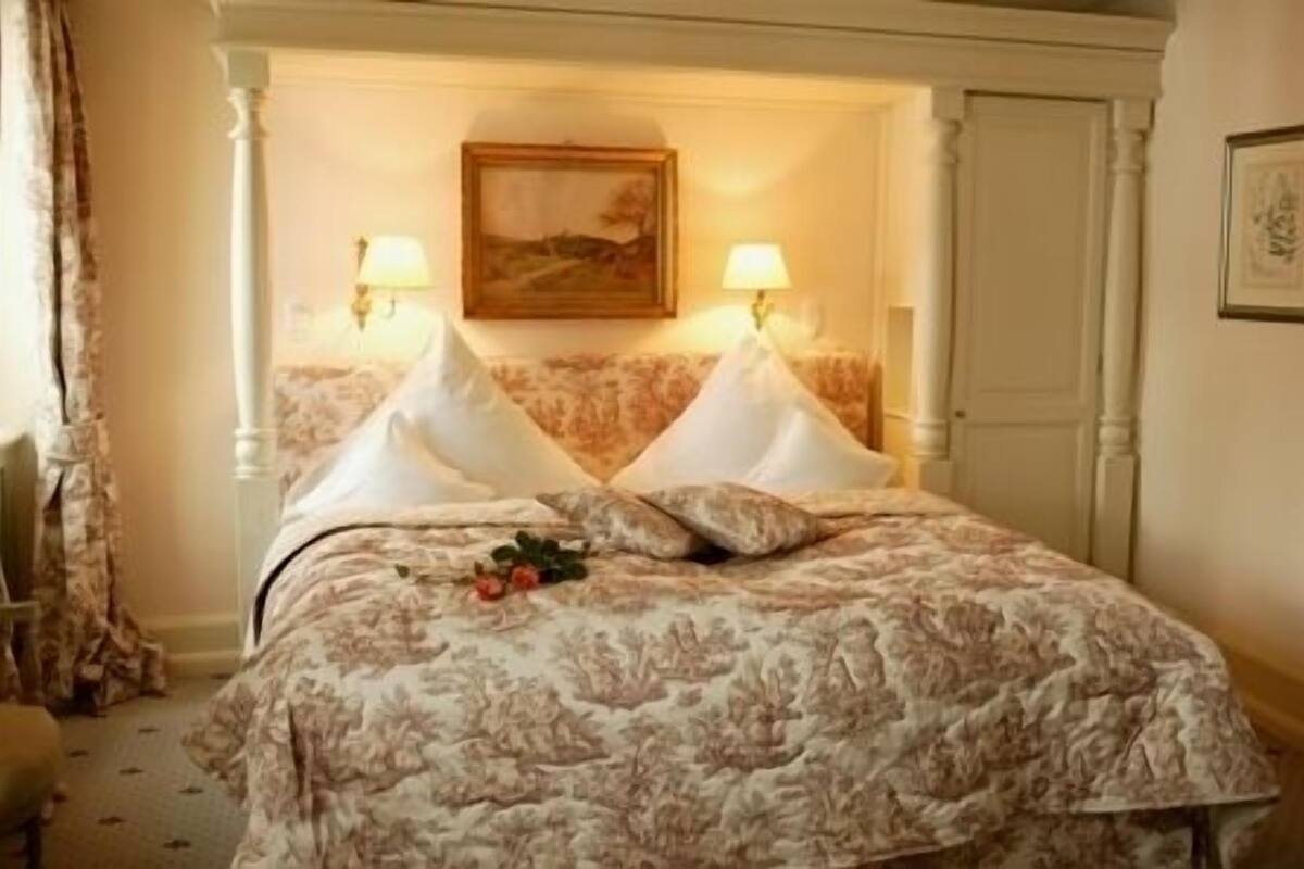 Double Room | Premium bedding, down duvets, individually decorated