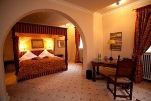 Junior Suite, 1 Double Bed | Premium bedding, down duvets, individually decorated