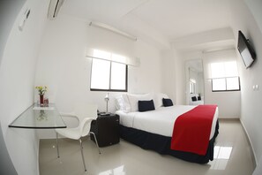 Dobbeltrom for 1 person – standard | Sengetøy av topp kvalitet, senger med Select Comfort-madrass og minibar