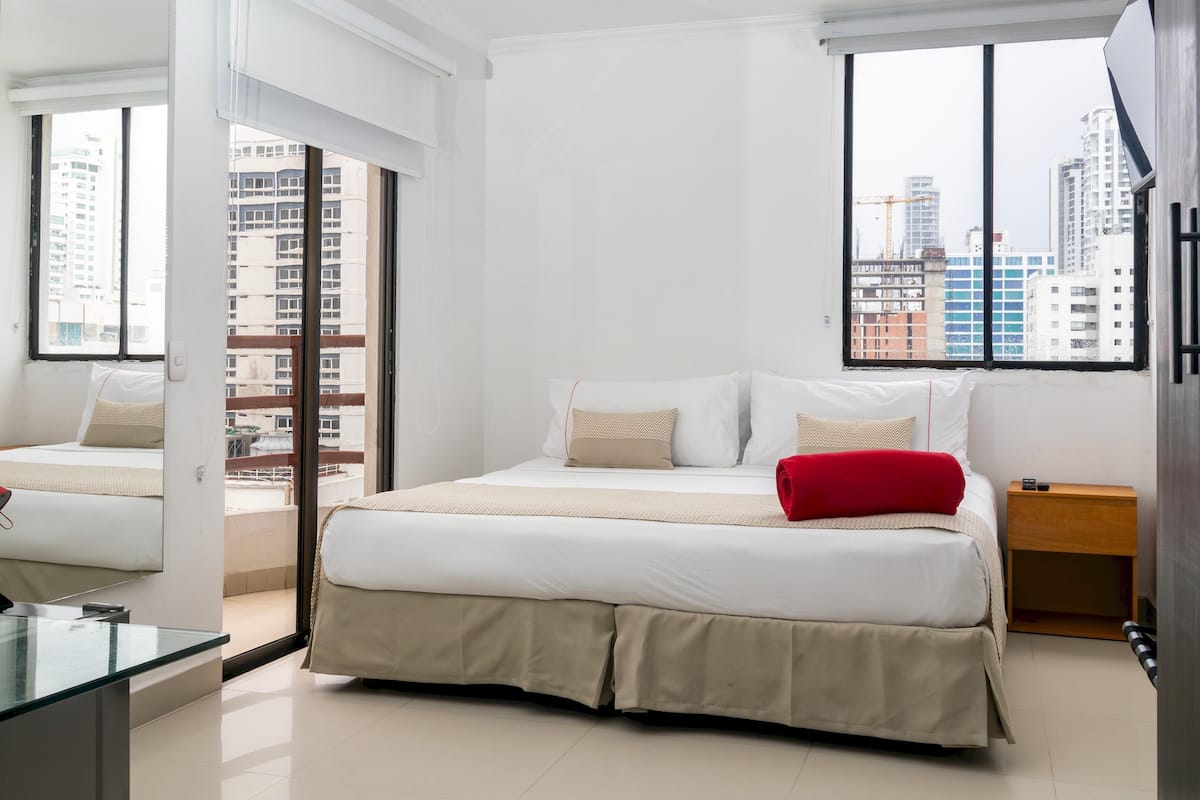 Premium bedding, Select Comfort beds, minibar, in-room safe