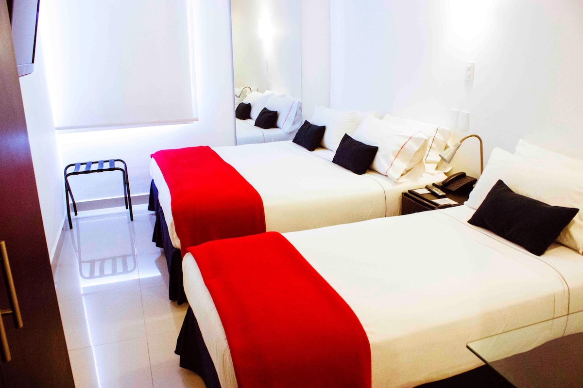 Hochwertige Bettwaren, Select-Comfort-Betten, Minibar, Zimmersafe