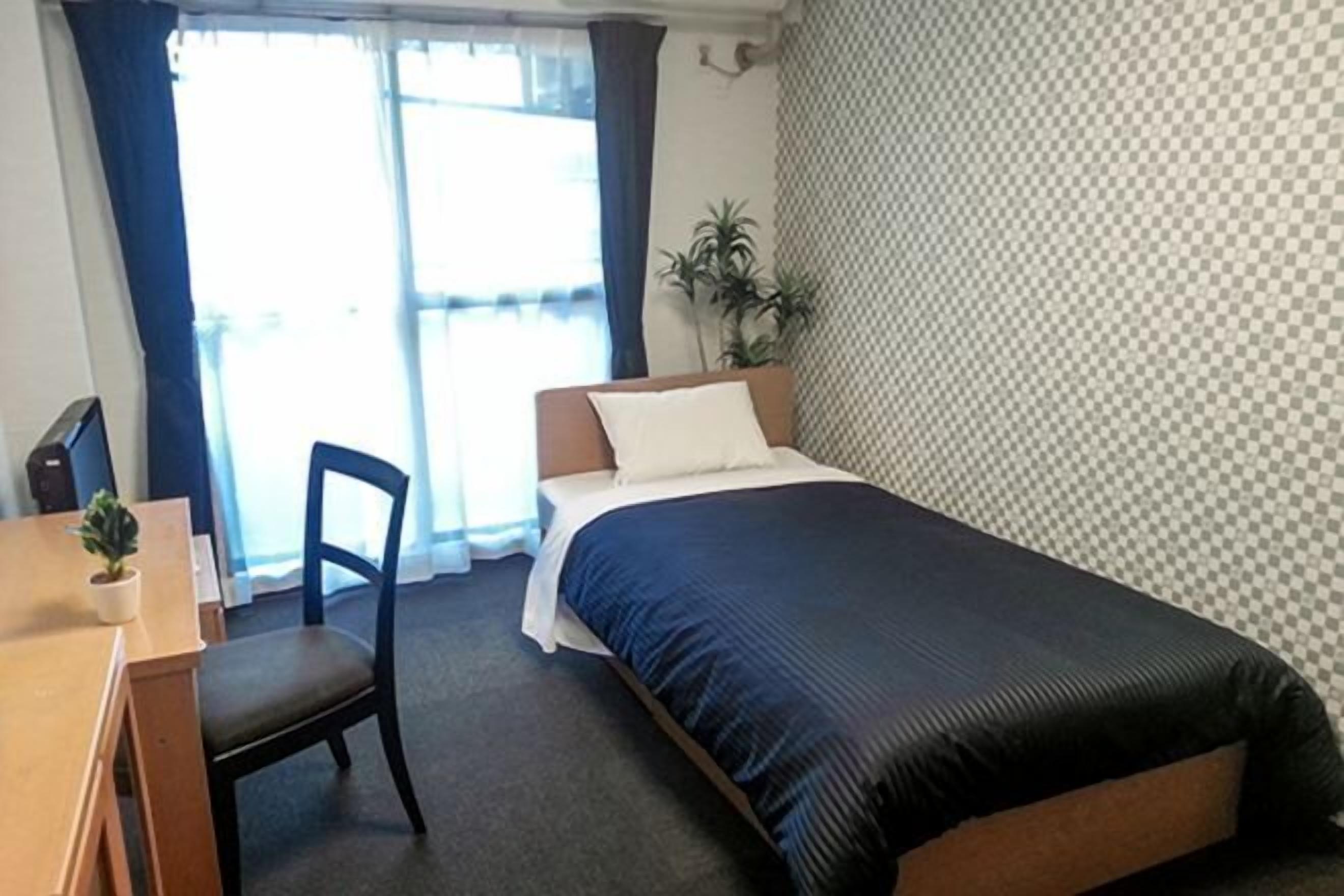 書桌、手提電腦工作空間、免費 Wi-Fi、床單