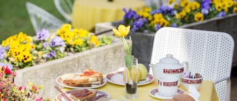 Tägliches inbegriffenes Frühstücksbuffet