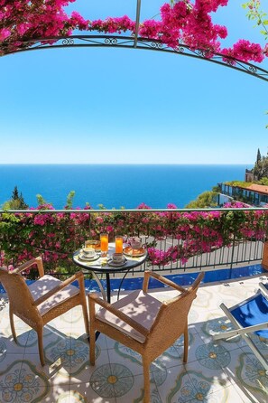 Standard Room, Terrace, Sea View | Terrace/patio - Locanda Costa d'Amalfi (Amalfi)