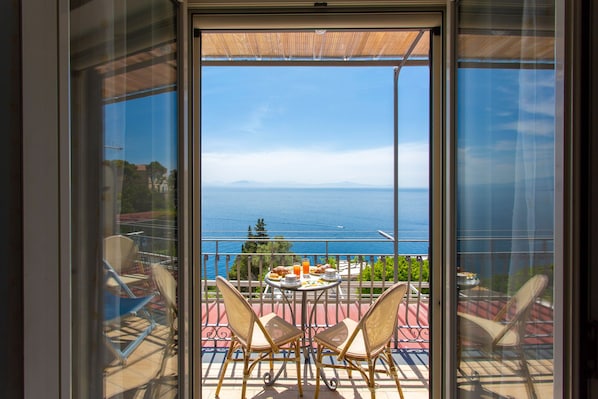 Comfort Apartment, Balcony, Sea View (3 persone) | Terrace/patio