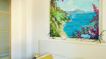 Appartamento familiare, balcone, vista mare (3 persone) | Minibar, ferro/asse da stiro, Wi-Fi gratuito, lenzuola