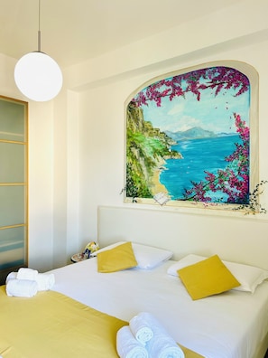 Family Apartment, Balcony, Sea View (3 persone) | Minibar, iron/ironing board, free WiFi, bed sheets - Locanda Costa d'Amalfi (Amalfi)