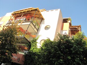 Fachada de la propiedad