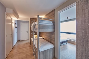 Unique penthouse with panoramic sea view |10p