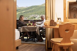 Room service – dining