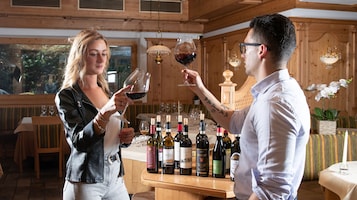 Breakfast, lunch, dinner served; garden views