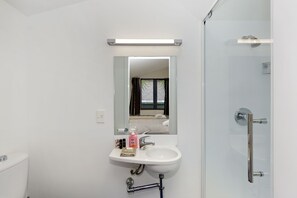 Suite, 2 Schlafzimmer, 2 Bäder (4) | Badezimmer