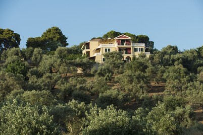 Hotel Irida