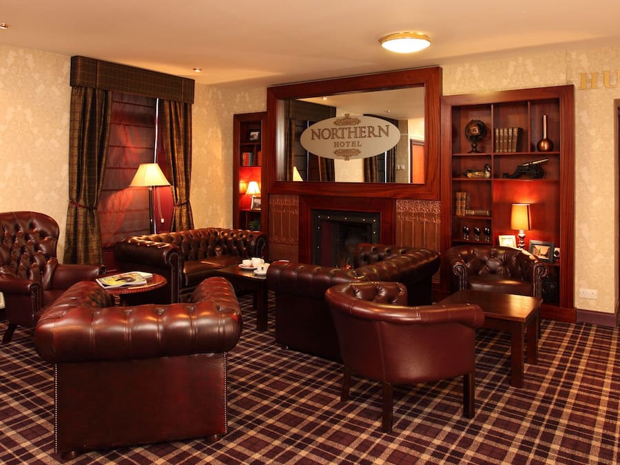 Coin salon dans le hall