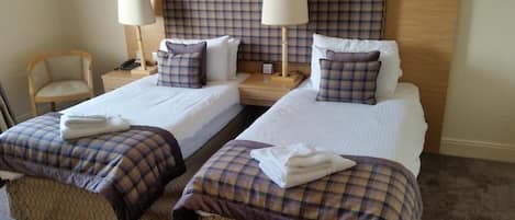 Premium bedding, desk, iron/ironing board, free WiFi