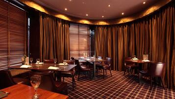 Daily English breakfast (GBP 12.95 per person)