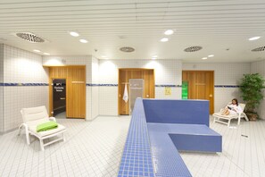 Sauna, steam room
