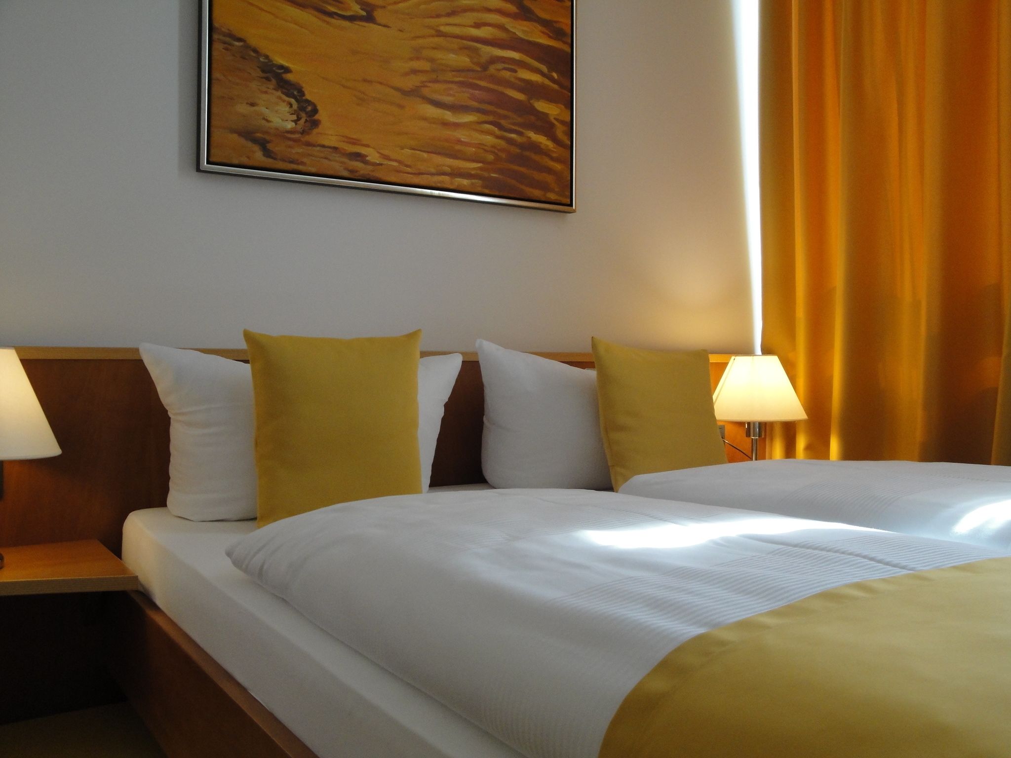 hypo-allergenic bedding, in-room safe, desk, blackout curtains