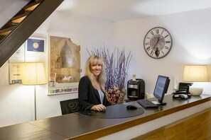 Reception - Guest House Bel Duomo (Florence)