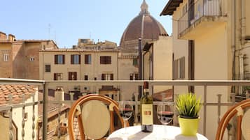 Superior Double Room, Private Bathroom (Duomo view) | Balcony