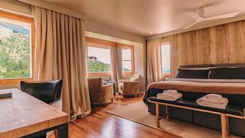 Suite | Ropa de cama de alta calidad y minibar