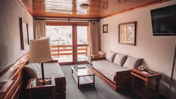 Premium bedding, minibar, in-room safe, blackout curtains