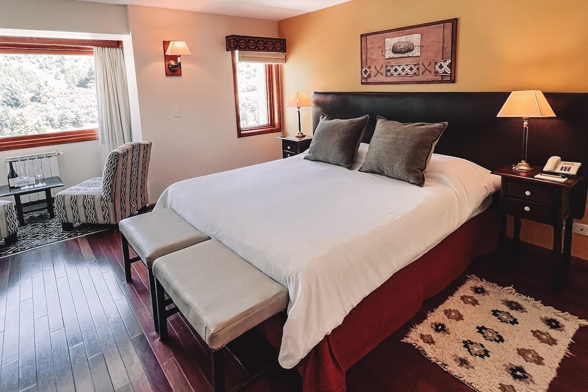 1 bedroom, premium bedding, minibar, in-room safe