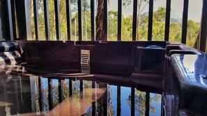 Luxury Cottage, Hot Tub, Mountain View | 1 bedroom, individually decorated, individually furnished - Maya Sanctuary (Kanimbla)