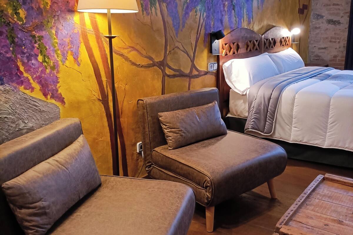 suite | premium bedding, down duvets, individually decorated