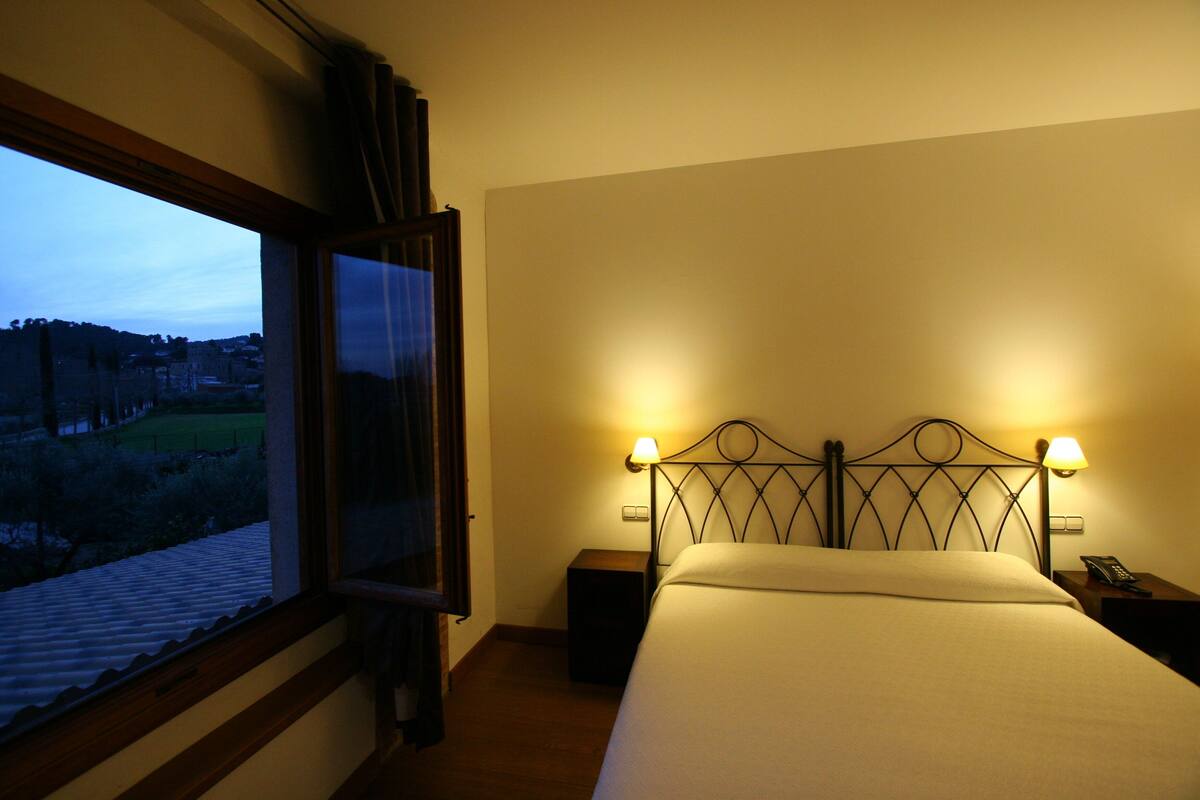 standard double room | premium bedding, down duvets, individually decorated