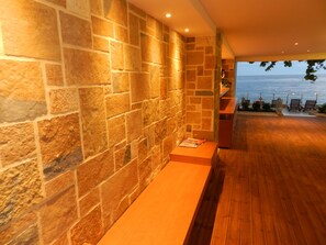 Lobby sitting area - Mare Bed & Breakfast Hotel (Himarë)