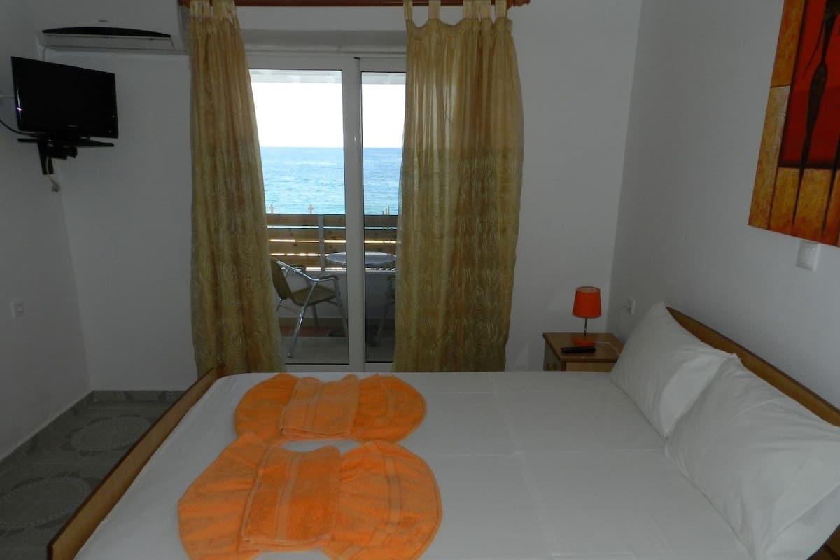 Double Room, Sea View | Soundproofing, free WiFi