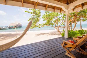 Beachfront Cottage | Terrace/patio
