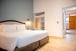 Junior Double Room | Premium bedding, minibar, in-room safe, free WiFi - Hotel Faranda Bolivar Cucuta, a member of Radisson Individuals (San José de Cúcuta)