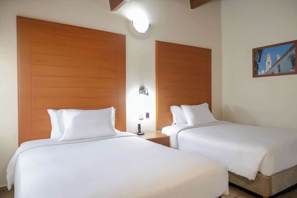 Executive Room, 2 Queen Beds, Non Smoking