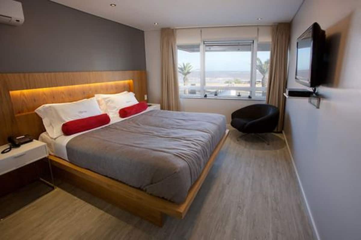 Pillow-top beds, minibar, in-room safe, desk