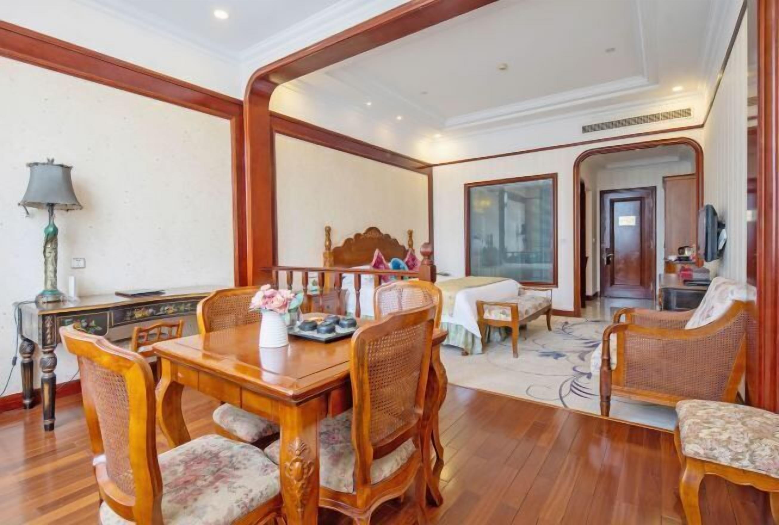 Premium bedding, down comforters, pillowtop beds, minibar