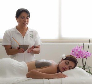 Body treatments, body scrubs, facials, manicures and pedicures - Hotel Río 1300 (Cuernavaca)